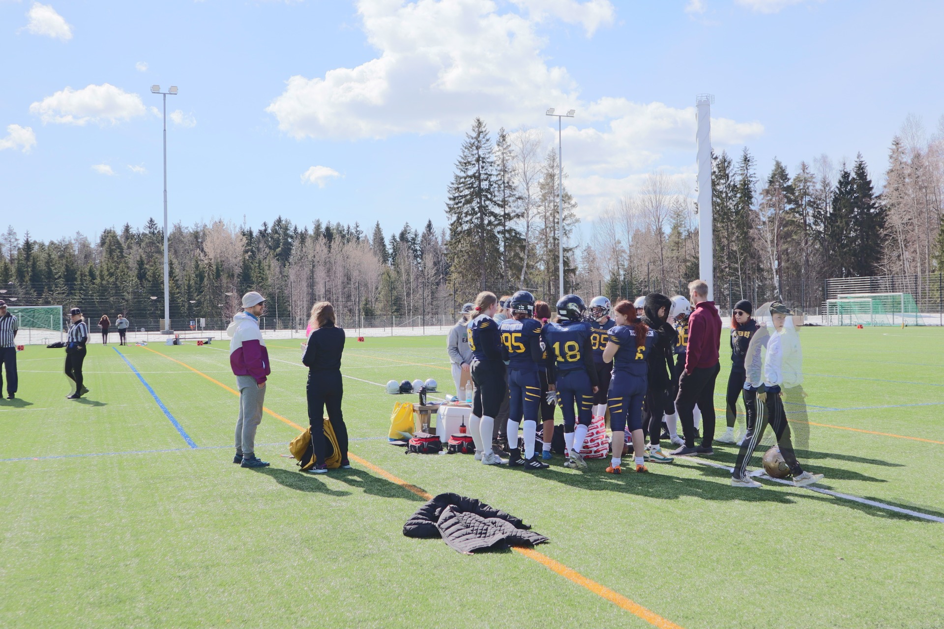 The weather was perfect for football. Picture: Anni Udd